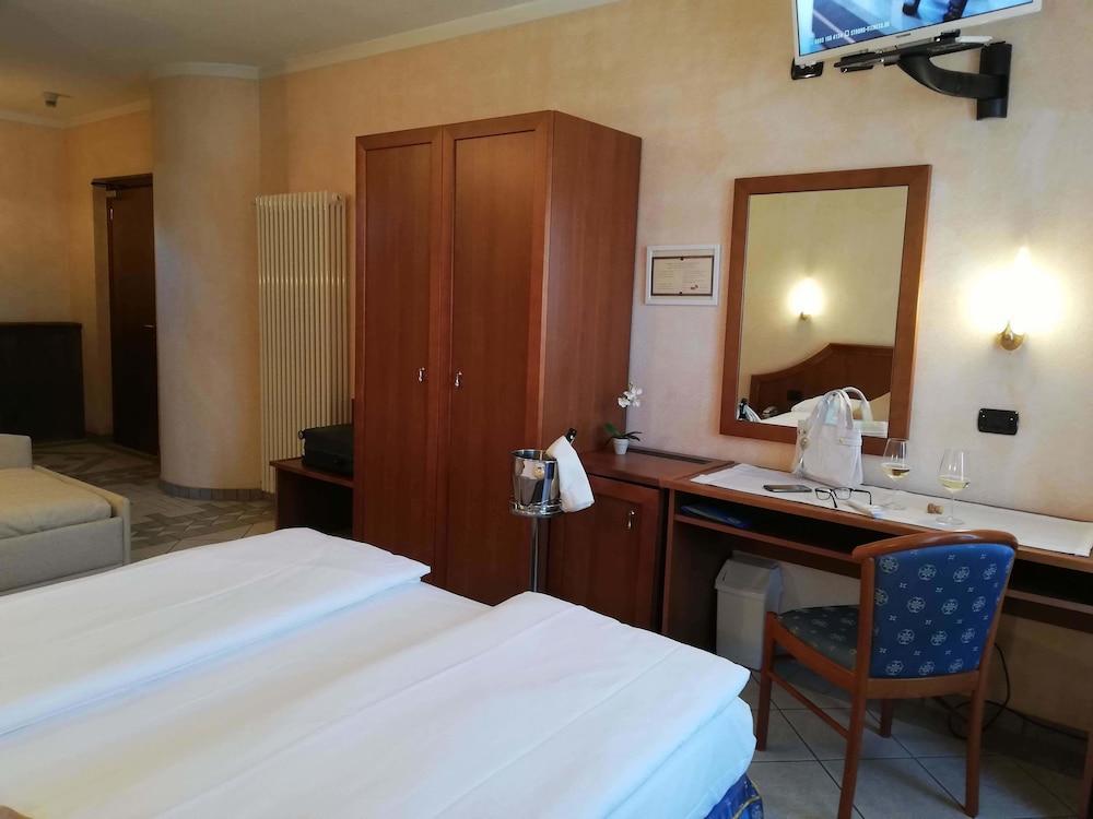 Hotel Giardino Cannobio Exteriör bild